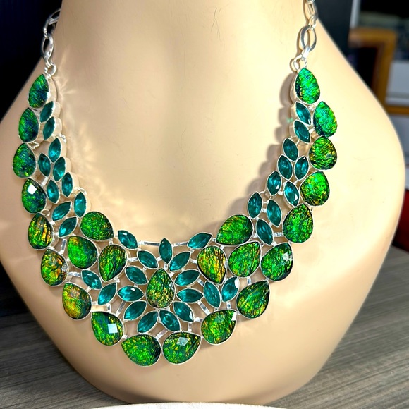 Jewelry - Live Show